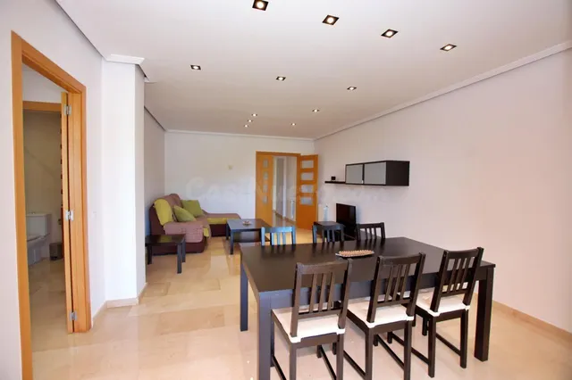 Espacioso apartamento de 3 dormitorios con vistas al mar en  - foto 4
