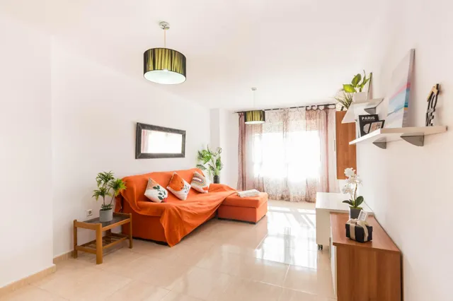 PISO EN ALCANTARILLA — 40