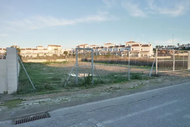 PARCELA DE 800 m2 URBANA