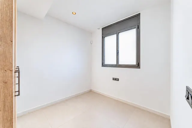 Vivir frente al mediterráneo: exclusivo piso en primera línea de mar en calafell — 26