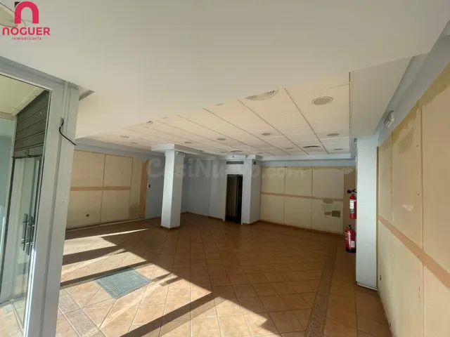 OPORTUNIDAD ÚNICA EN FÁTIMA - LOCAL COMERCIAL EN VENTA — 2
