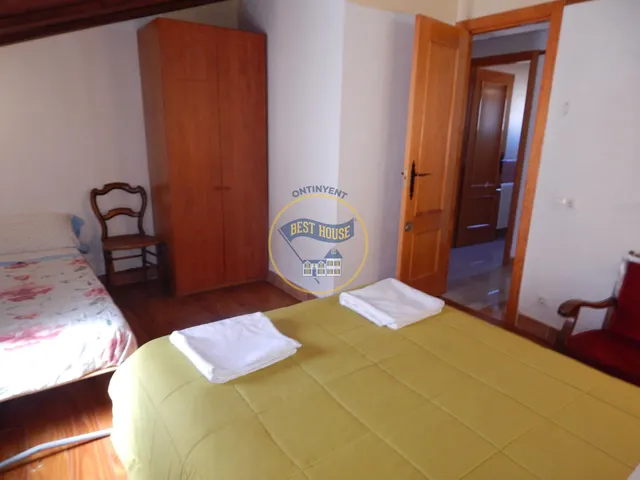 OPORTUNIDAD, CASA REFORMADA CON PISCINA Y OTRAS COMODIDADES. — 47