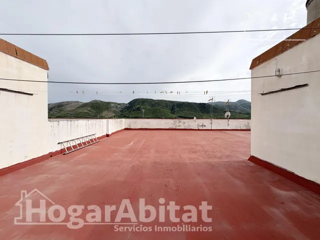 OPORTUNIDAD DE INVERSIÓN! EXTERIOR CON BALCÓN Y GARAJE — 41