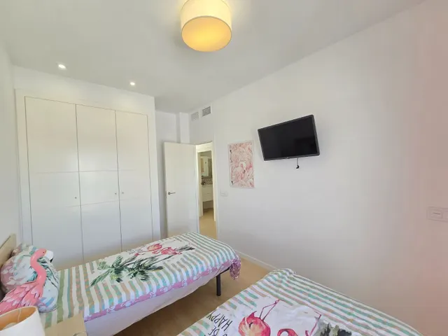 Villa 3 habitaciones 111m² en venta - Zona Pueblo — 25