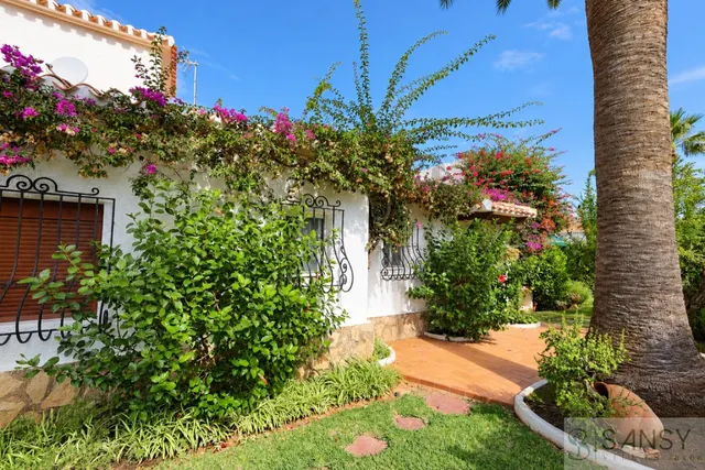 Chalet con piscina en venta en Jávea/Xàbia - 4 dormitorios y vistas al Montgó — 24