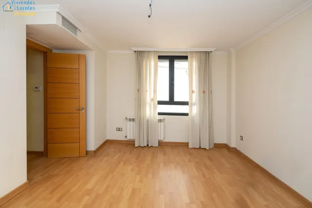 Casa exclusiva junto a Acera del Darro. Pleno centro de Granada. Seminueva y con ascensor propio — 12