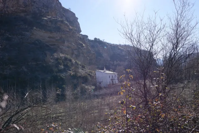 Los Tajos, monumento natural con casa y chiringuito. Finca en Alhama de Granada. — 11