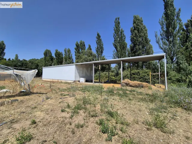 TERRENO CON NAVE EN VENTA EN VILLABAÑEZ (VALLADOLID)