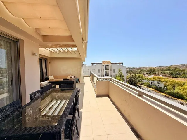 Apartamento de lujo en venta en Los Arqueros Golf – Costa de - foto 3