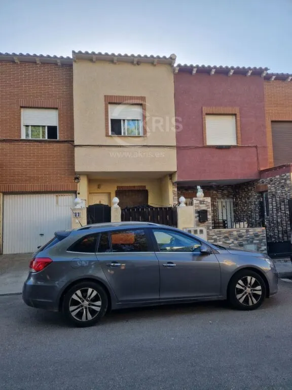 Adosado en Ajofrin
