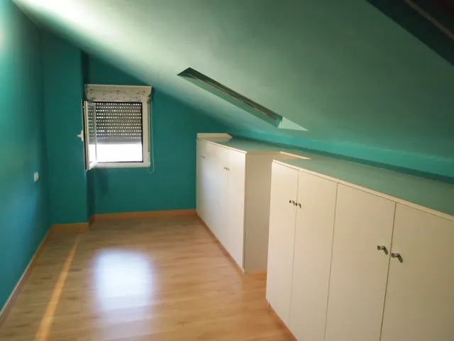 CHALET INDEPENDIENTE EN CARRACEDELO — 44