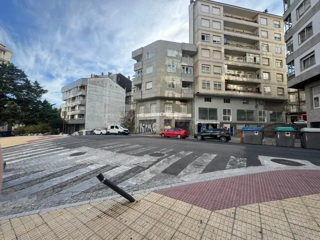 LOCAL COMERCIAL EN ZONA LAGOAS - foto 5