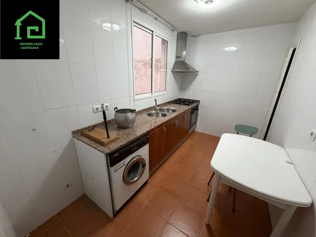AMPLIO PISO EN PLENO CENTRO DE VILAGARCÍA DE AROUSA PARA REFORMAR — 32