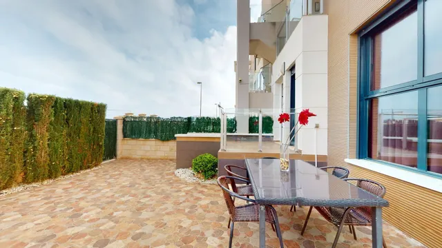 Precioso Bungalow a un paso de Zenia Boulevard — 41