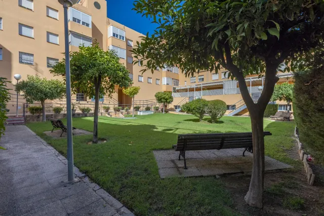 Casa adosada en venta en los bermejales — 20