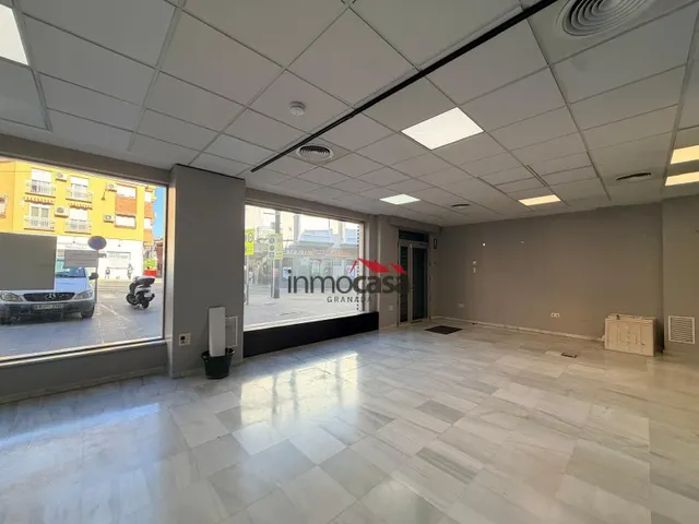 Local comercial 185m² en alquiler - San Miguel — 41