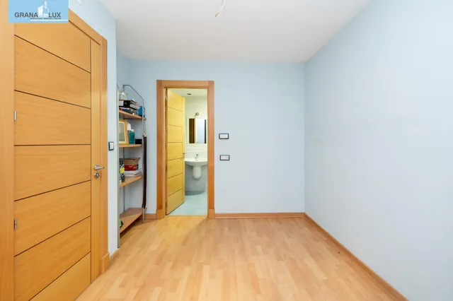 Casa exclusiva junto a Acera del Darro. Pleno centro de Granada. Seminueva y con ascensor propio — 28