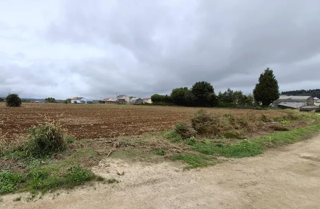 Oportunidad Inmobiliaria en Lugar de Quintáns (Carballo) — 7