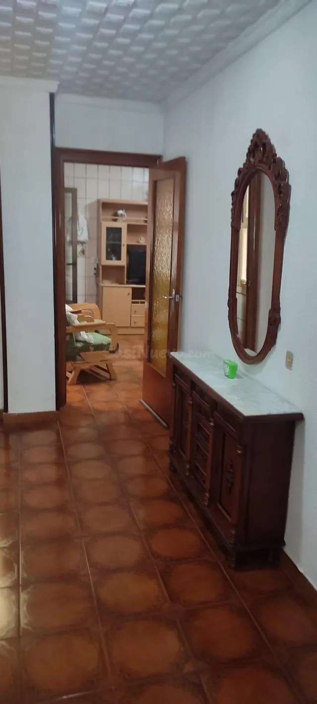 OPORTUNIDAD!! CASA CON LOCAL + 2 PLANTAS Y AMPLIA TERRAZA - foto 2