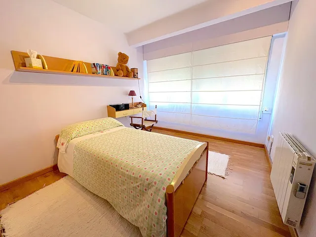 Gran piso en esquina y reformado en la ronda del castillo — 21