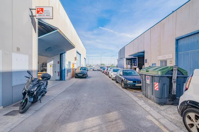 NAVE INDUSTRIAL — 21