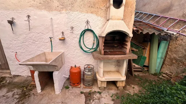 Casa de pueblo amueblada en calle peatonal céntrica — 12