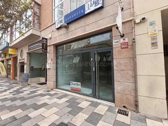 Local en alquiler en el centro de El Ejido junto al ayuntami