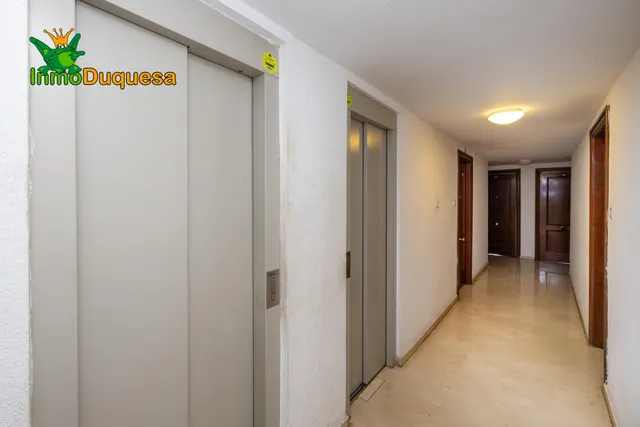 Piso de 3 dorm. en Camino Bajo de Huétor. — 9