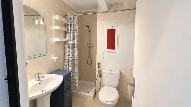Oportunidad de inversión en Virgen del Remedio – 3 habitaciones, amplio salón y terraza, Alicante — 7