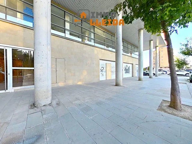 OPORTUNIDAD Local comercial en altillo — 11