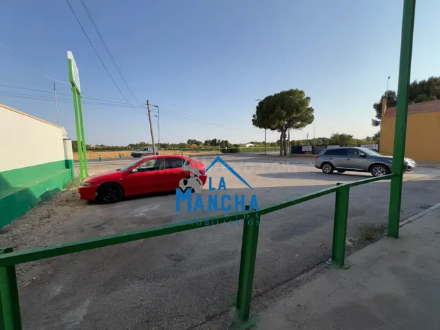 *250.000€* INMOBILIARIA LA MANCHA VENDE NAVE INDUSTRIAL EN C - foto 4