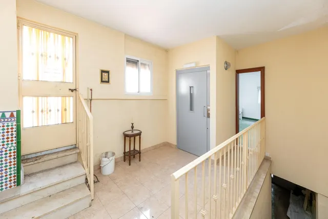 Local + vivienda en Avda. Cadiz — 7