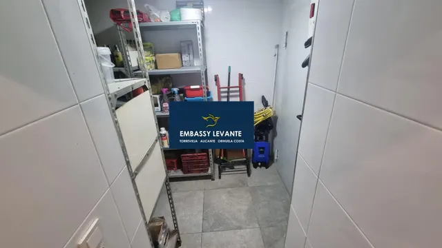 VENTA de DOS LOCALES en ZONA PREMIUM de OCIO  + vivienda de tres dormitorios  ZONA CENTRO PASEO MARITIMO — 22