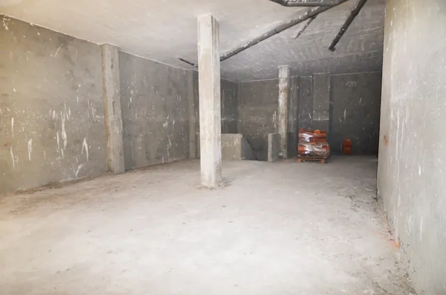 Urbis te ofrece un local en zona Centro, Salamanca. — 28