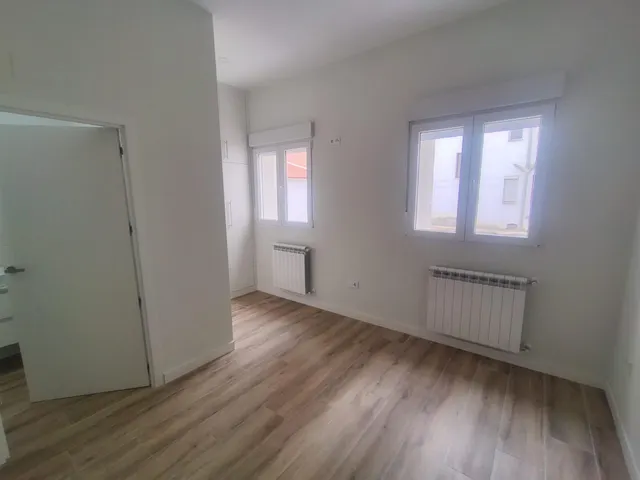 Exclusivo Piso en Alquiler - Calle Italia, Valladolid — 32