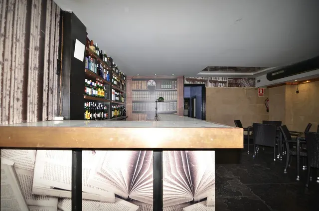 Urbis te ofrece un fantástico local en venta en zona San Juan, Salamanca. — 13