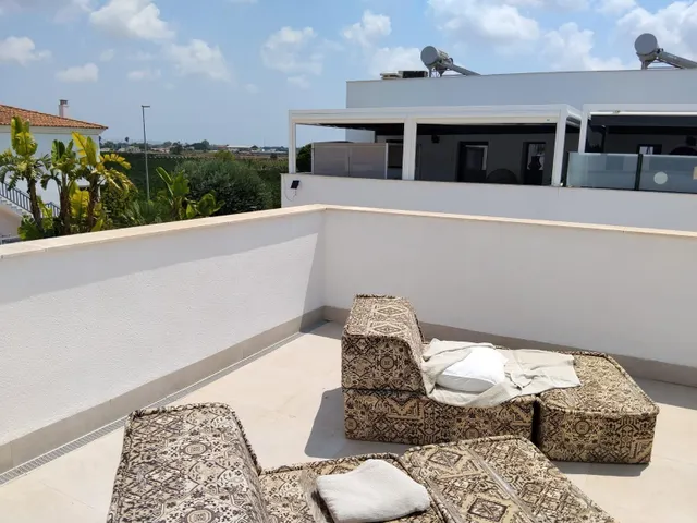 Villa individual en Daya Nueva — 23