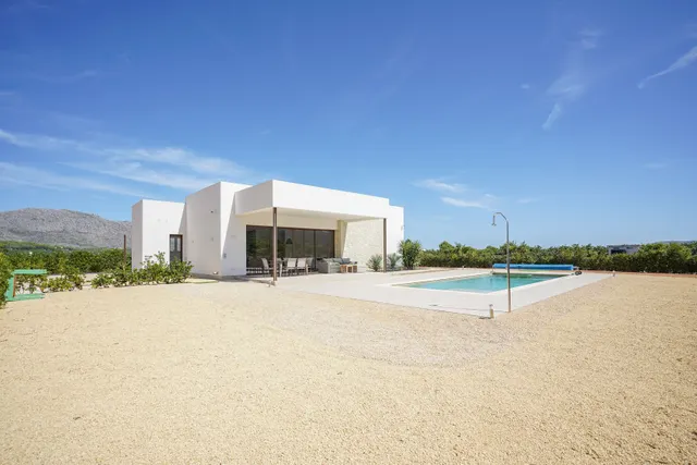 Villa 3 habitaciones 225m² en venta - Centro — 44