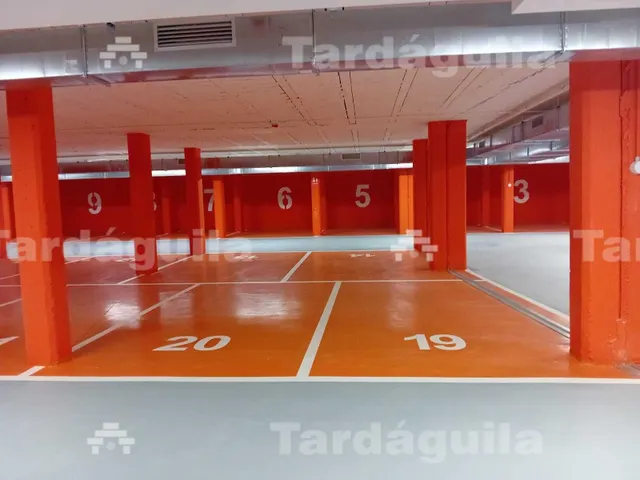 PLAZAS DE GARAJE CTRA LEDESMA — 6