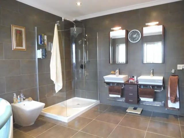 Villa de Lujo de 5 dormitorios en La Carihuela, Torremolinos — 16