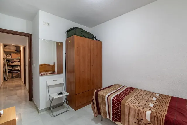 ¡¡Fantástico piso de 7 habitaciones en Bola de Oro!! — 22