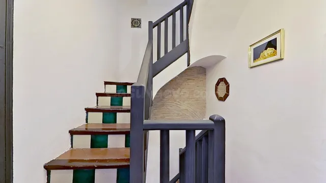 Edificio turístico con cambio de uso a Hostal — 44