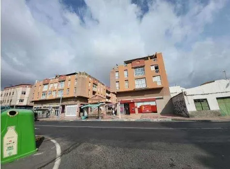 LOCAL EN AVENIDA DE CANARIAS EN VENTA 160 METROS — 6
