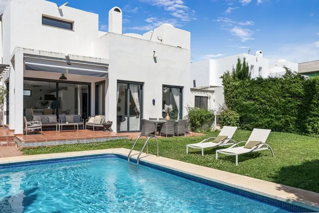 Villa 6 habitaciones 362m² en venta - Los Naranjos — 43