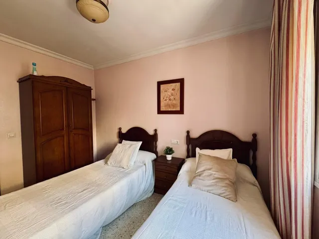 PERFECTO ESTADO DE CONSERVACIÓN — 26