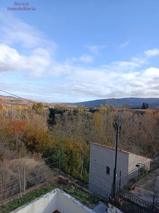 Casa para entrar a vivir de 99 metros  mas 16 metros de bodega con asador  en Matute - La Rioja — 20