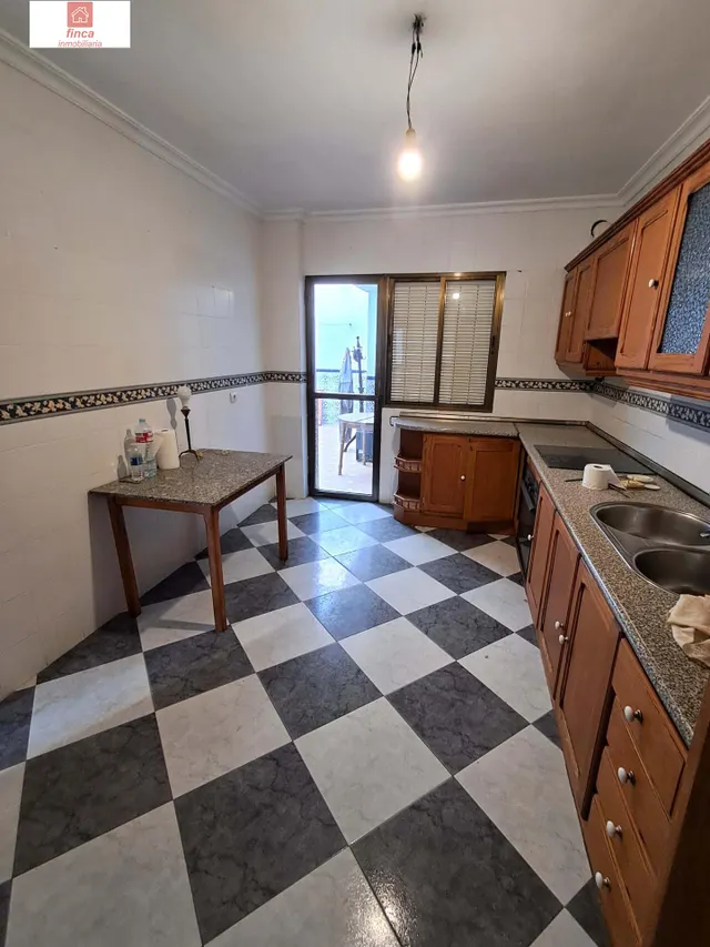 Se vende en Montijo, duplex, zona virgen de barbaño (pistas de padel), climatizado y cocina amueblada — 8