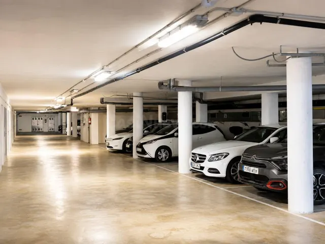 Plaza de parking en venta en Cap Salou - foto 4