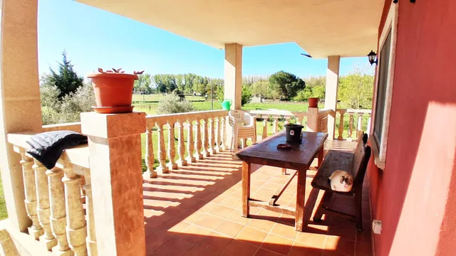 Urbis te ofrece un chalet en venta en Ciudad Rodrigo, Salamanca. — 24