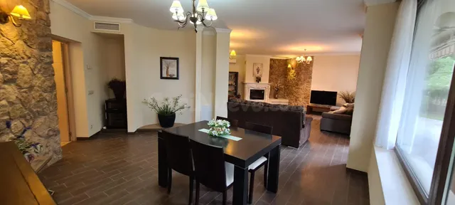 Exclusiva Villa de Lujo en Primera Línea de Mar junto a Cala - foto 5